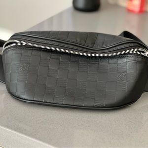 Men’s Louis Vuitton Campus Bumbag